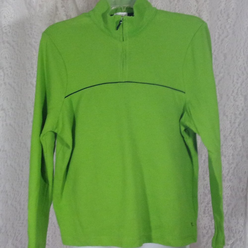 Green piped in Navy Danskin Top Size L NWOT